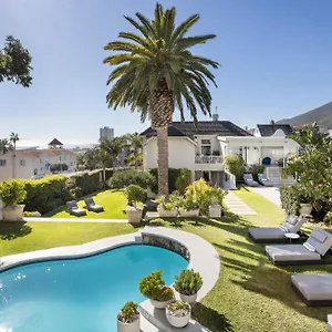 5* Pensión The Clarendon - Fresnaye